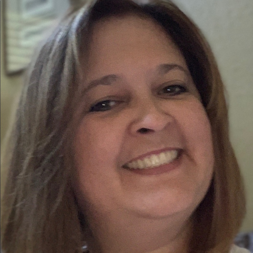 Meet your Posher, Stefanie